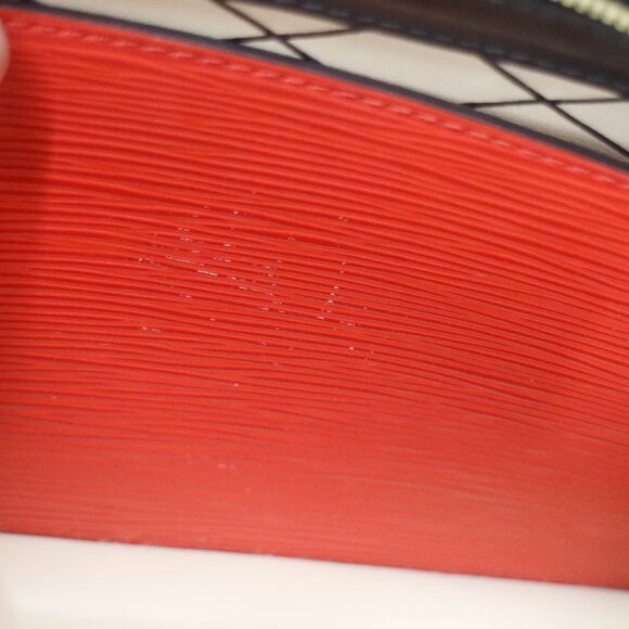 Louis Vuitton Red Epi Trunk Clutch Shoulder Bag - Picture 5 of 9